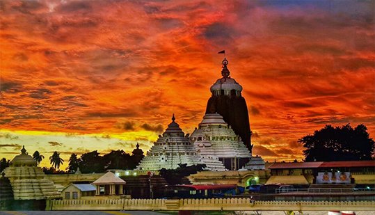 Puri-jaganatha-temple-odisha-tour-package