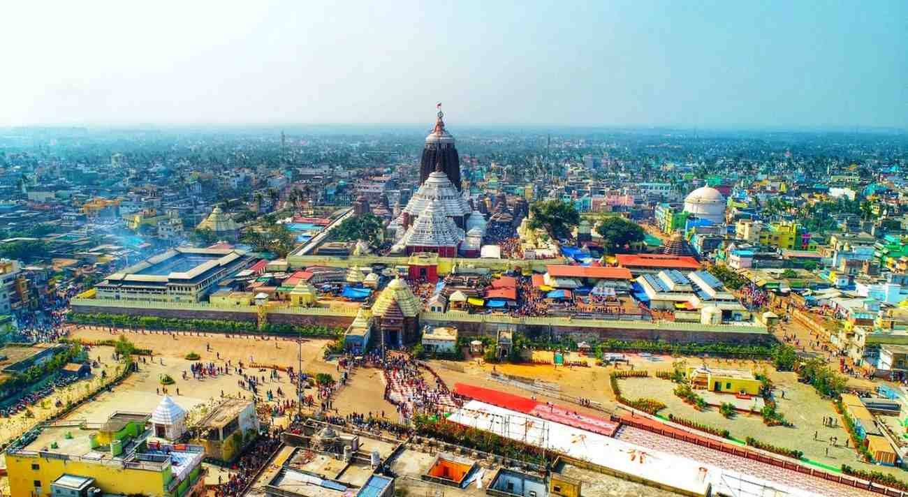 Jagannath Puri tour packages with temple darshan, Konark and Chilika