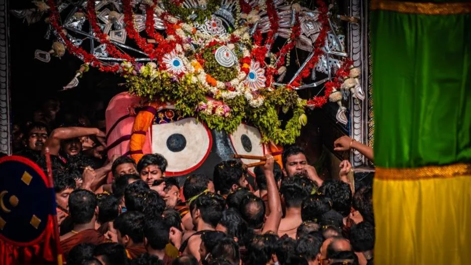 Best Puri Tour Package from Bhubaneswar – Affordable ₹7500 5 Jagannath Darshan Tour from Bhubaneswar – Temple Ritual and Puri Pilgrimage