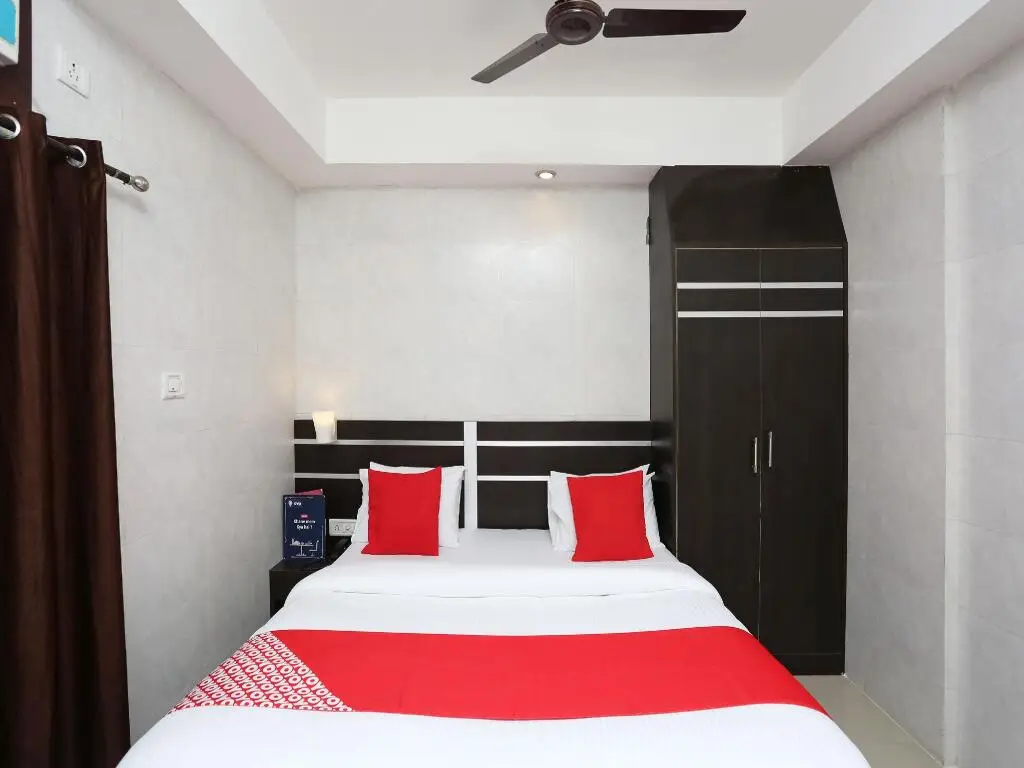 Best Seniors' Special Odisha Tour Package | 4 Nights 5 Days at Affordable Price 8 Standard 3 Star budget hotels for Senior Citizen Odisha Tour